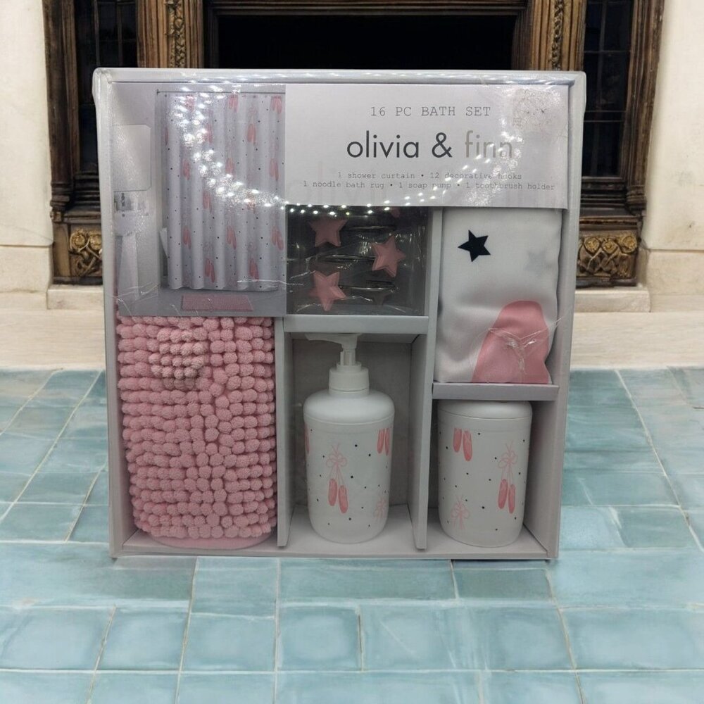 16 Pc Bath Set Olivia & Finn Pink Grey Shower Curtain Rug Soap Dispenser & Tooth